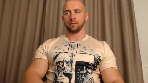 Snapshot of chrisbigbiceps chatting on 05/09/26, 06:13 chrisbigbiceps online show from 05/09/26, 06:13
