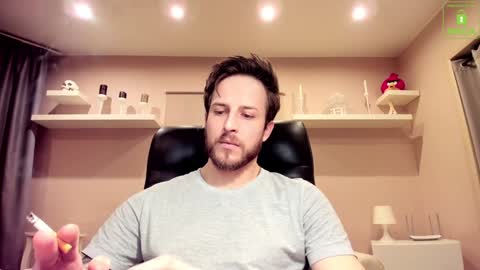 Snapshot of chriscarrey chatting on 01/27/25, 11:54 Chris online show from 01/27/25, 11:54