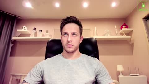 Snapshot of chriscarrey chatting on 02/08/25, 10:19 Chris online show from 02/08/25, 10:19