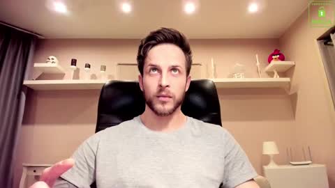 Snapshot of chriscarrey chatting on 03/12/25, 11:12 Chris online show from 03/12/25, 11:12