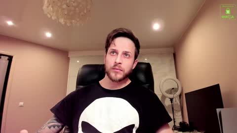 Snapshot of chriscarrey chatting on 03/17/26, 04:21 Chris online show from 03/17/26, 04:21
