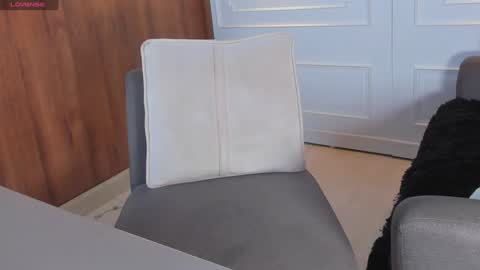 Snapshot of chrishell_ chatting on 01/20/25, 02:53 Chrishell online show from 01/20/25, 02:53
