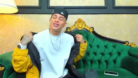 Snapshot of chrismckay_ chatting on 10/09/25, 11:19 Chris online show from 10/09/25, 11:19