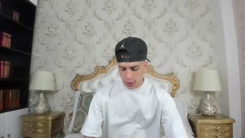 Snapshot of chrismckay_ chatting on 12/01/25, 07:30 Chris online show from 12/01/25, 07:30