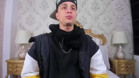 Snapshot of chrismckay_ chatting on 12/05/25, 07:10 Chris online show from 12/05/25, 07:10