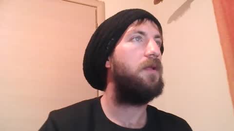 Snapshot of chrismipa1996 chatting on 01/20/25, 04:12 Chris online show from 01/20/25, 04:12