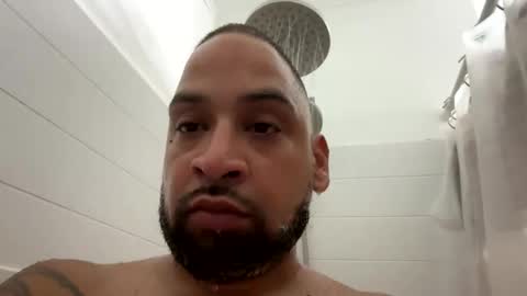 chrisr4203 online show from 11/12/25, 12:00