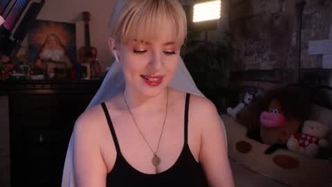 Snapshot of chriss_foxx chatting on 06/11/26, 03:32 chriss_foxx online show from 06/11/26, 03:32