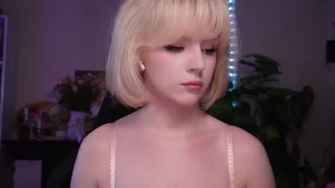 Snapshot of chriss_foxx chatting on 07/14/26, 03:51 chriss_foxx online show from 07/14/26, 03:51