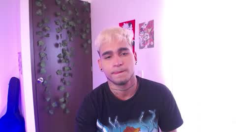 Christian Wang online show from 03/21/26, 06:11