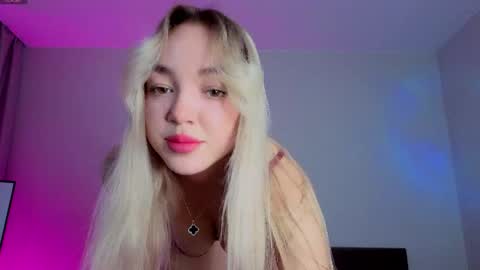 Snapshot of chrissberryy0 chatting on 03/14/26, 03:34 ChrissBerryy online show from 03/14/26, 03:34