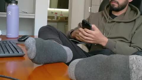 Snapshot of chrissmithin5 chatting on 06/08/26, 03:45 Cardamomo online show from 06/08/26, 03:45