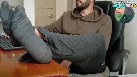 Snapshot of chrissmithin5 chatting on 06/25/26, 01:59 Cardamomo online show from 06/25/26, 01:59