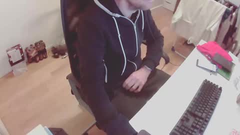 Snapshot of chrissoxx chatting on 12/16/24, 11:50 chrissoxx online show from 12/16/24, 11:50