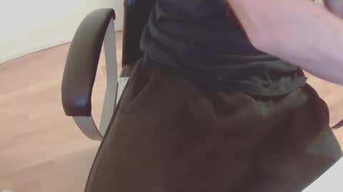 Snapshot of chrissoxx chatting on 01/06/25, 11:31 chrissoxx online show from 01/06/25, 11:31