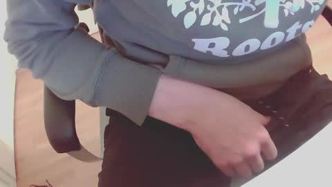 Snapshot of chrissoxx chatting on 01/19/25, 11:32 chrissoxx online show from 01/19/25, 11:32