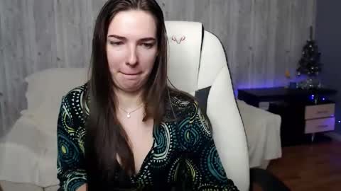 Snapshot of chrisssstaylor chatting on 12/12/24, 10:02 Christi online show from 12/12/24, 10:02