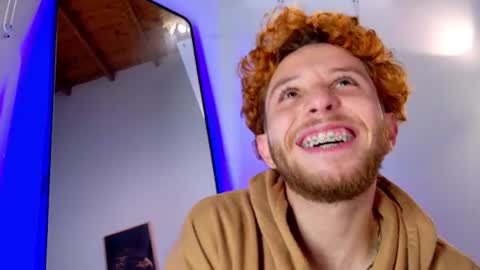 Hi dont forguet to follow me    online show from 07/20/26, 07:55