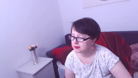 Snapshot of christarose chatting on 12/08/24, 12:51 Christa online show from 12/08/24, 12:51