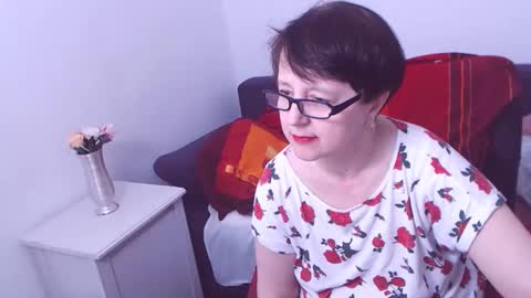 Snapshot of christarose chatting on 12/09/24, 03:18 Christa online show from 12/09/24, 03:18