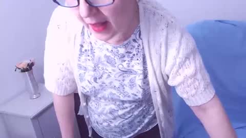 Snapshot of christarose chatting on 12/12/24, 06:25 Christa online show from 12/12/24, 06:25