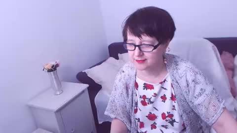 Snapshot of christarose chatting on 12/15/24, 01:13 Christa online show from 12/15/24, 01:13