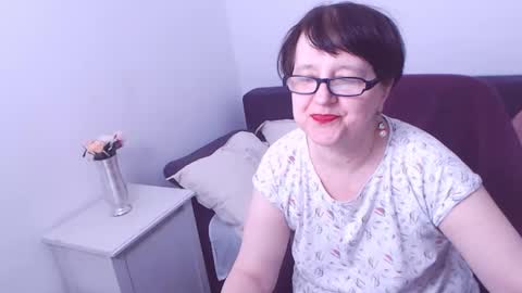 Snapshot of christarose chatting on 12/16/24, 01:10 Christa online show from 12/16/24, 01:10