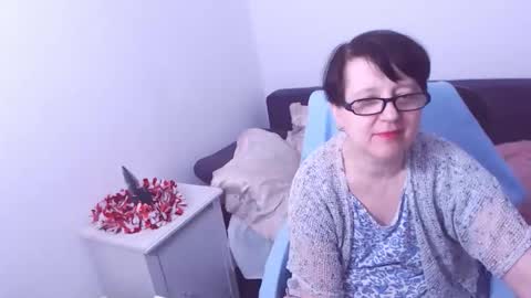 Snapshot of christarose chatting on 01/05/25, 09:25 Christa online show from 01/05/25, 09:25