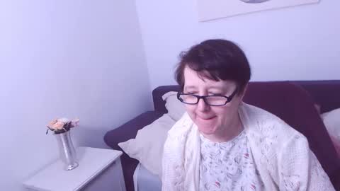 Snapshot of christarose chatting on 01/12/25, 02:24 Christa online show from 01/12/25, 02:24