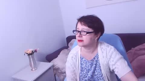 Snapshot of christarose chatting on 01/19/25, 02:04 Christa online show from 01/19/25, 02:04