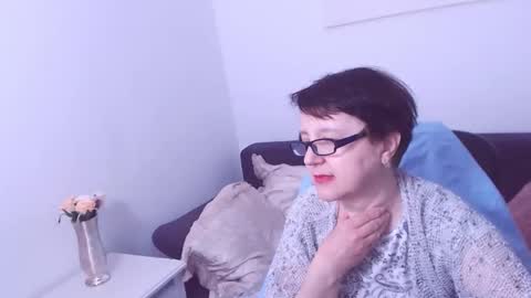 Snapshot of christarose chatting on 01/19/25, 08:41 Christa online show from 01/19/25, 08:41