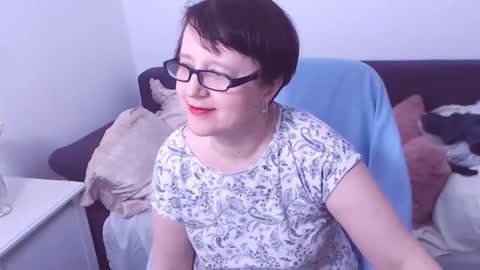 Snapshot of christarose chatting on 01/20/25, 03:04 Christa online show from 01/20/25, 03:04