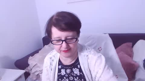 Snapshot of christarose chatting on 01/24/25, 06:14 Christa online show from 01/24/25, 06:14