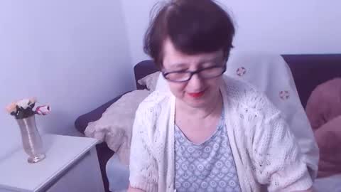 Snapshot of christarose chatting on 01/31/25, 08:54 Christa online show from 01/31/25, 08:54
