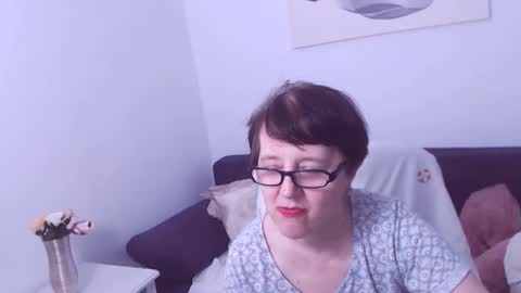 Snapshot of christarose chatting on 02/01/25, 02:58 Christa online show from 02/01/25, 02:58