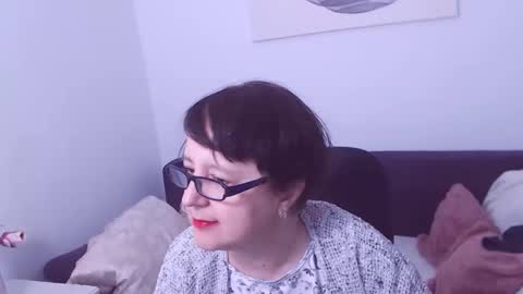 Snapshot of christarose chatting on 02/02/25, 05:53 Christa online show from 02/02/25, 05:53