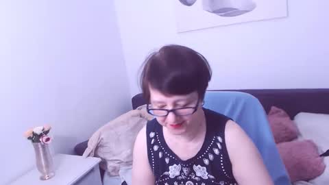 Snapshot of christarose chatting on 02/02/25, 03:07 Christa online show from 02/02/25, 03:07