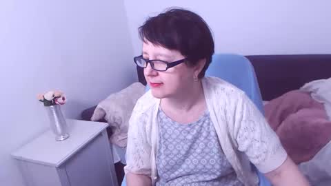 Snapshot of christarose chatting on 02/14/25, 04:04 Christa online show from 02/14/25, 04:04