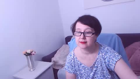 Snapshot of christarose chatting on 02/16/25, 04:21 Christa online show from 02/16/25, 04:21