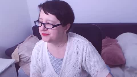 Snapshot of christarose chatting on 02/19/25, 07:38 Christa online show from 02/19/25, 07:38
