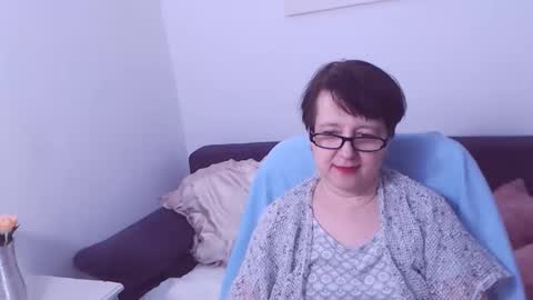 Snapshot of christarose chatting on 02/27/25, 02:10 Christa online show from 02/27/25, 02:10