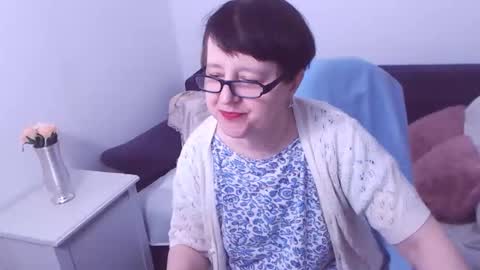 Snapshot of christarose chatting on 03/02/25, 07:23 Christa online show from 03/02/25, 07:23