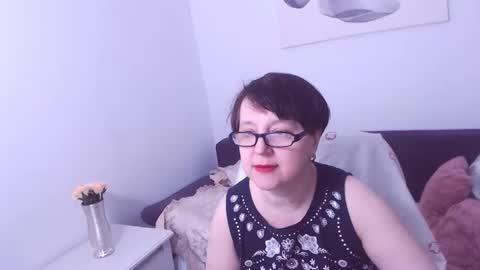 Snapshot of christarose chatting on 03/09/25, 01:56 Christa online show from 03/09/25, 01:56