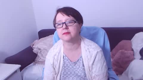 Snapshot of christarose chatting on 03/10/25, 07:18 Christa online show from 03/10/25, 07:18