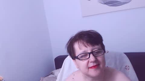 Snapshot of christarose chatting on 09/13/25, 11:26 Christa online show from 09/13/25, 11:26