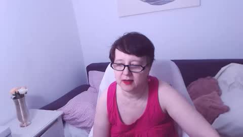 Snapshot of christarose chatting on 09/21/25, 09:27 Christa online show from 09/21/25, 09:27