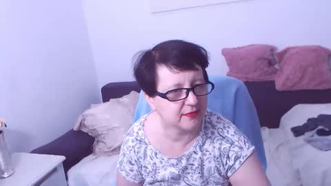 Snapshot of christarose chatting on 10/05/25, 12:53 Christa online show from 10/05/25, 12:53