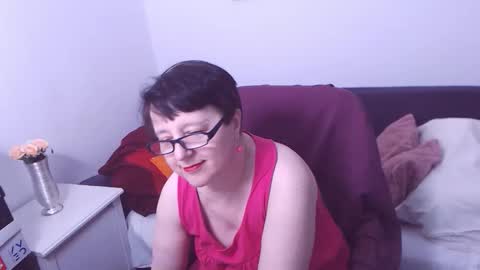 Snapshot of christarose chatting on 10/15/25, 12:44 Christa online show from 10/15/25, 12:44