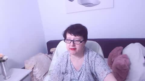 Christa online show from 11/21/25, 04:27