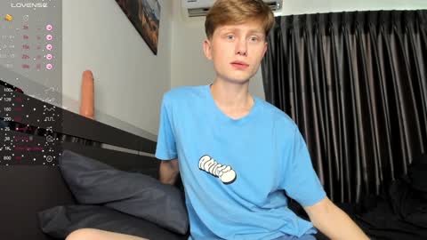 Snapshot of christian_di0r chatting on 01/19/25, 01:10 Christian PVT open online show from 01/19/25, 01:10